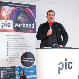 Nach einem Wiedersehen und dem Get Together aller Teilnehmer stellte uns Nicolas Herrlich von Leica das Unternehmen und den Leitz-Park vor...