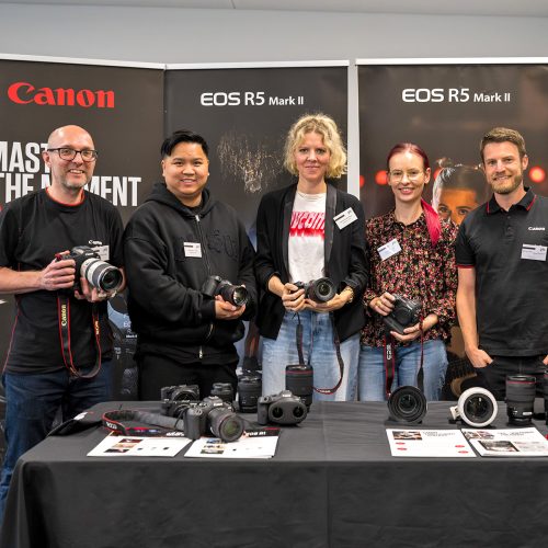 .. und Canon, die mit einem eigenen Stand zugegen waren.