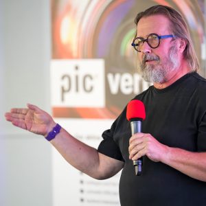 PIC-Mitglied Christian Schörg bei seinem Vortrag.